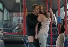 Sexo en el bus Txxx com